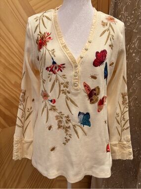 Johnny was Embroidered Butterfly & Floral Cream V-Neck Women's Top